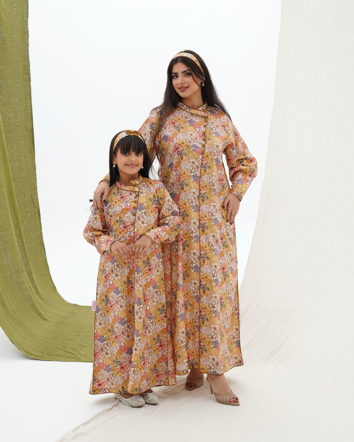 SD241 فتيات صغيرات