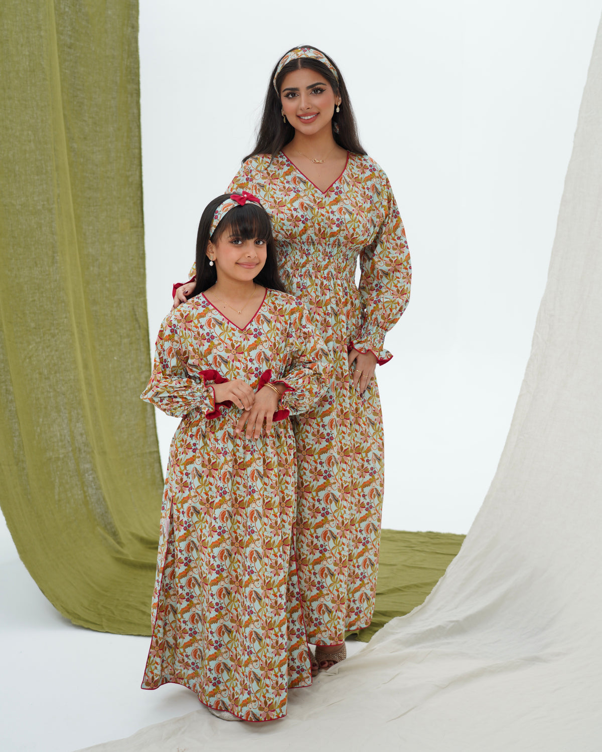 SD241 فتيات صغيرات