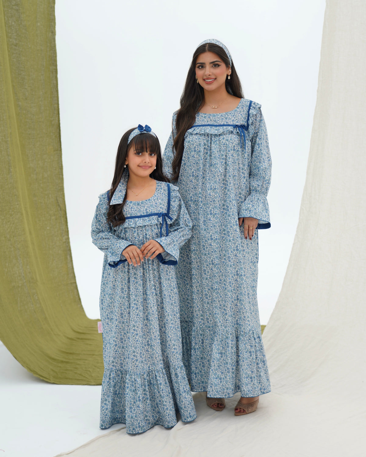 SD241 فتيات صغيرات