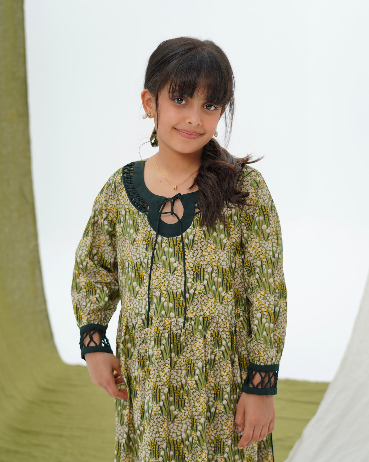 SD2615 little girls