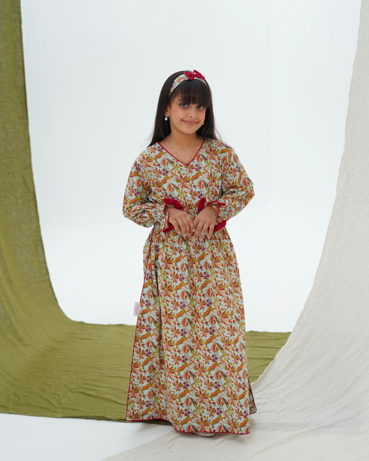 SD241 فتيات صغيرات